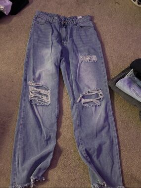 SHEIN Distressed Boyfriend Jeans in Washed Blue